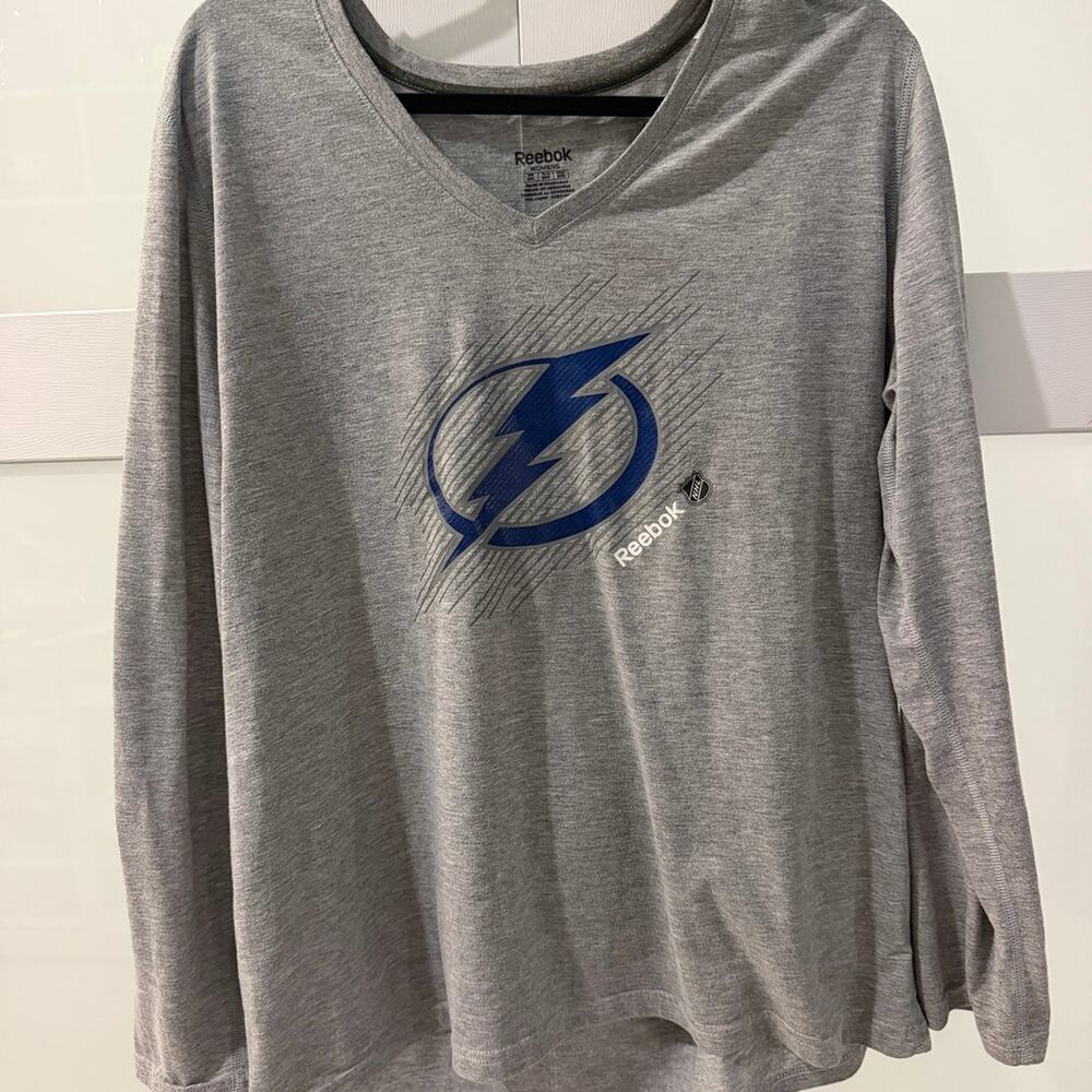 Reebok Tampa Bay Lightning Long Sleeve V-Neck Tee XL
